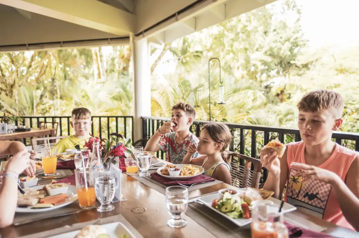 Family-Friendly Farm-to-Table Dining at Copal Tree Lodge - MuyOno Resorts