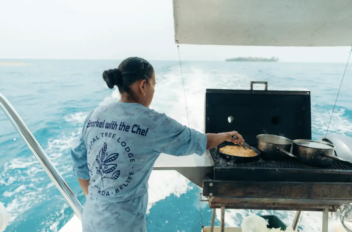 Snorkel With The Chef Catch And Cook Experience in Belize - MuyOno Resorts